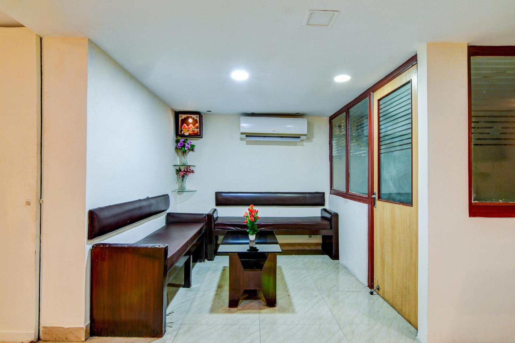 Super Hotel O Sarat Bose Road Formerly Shree Guest House Kolkata Eksteriør bilde